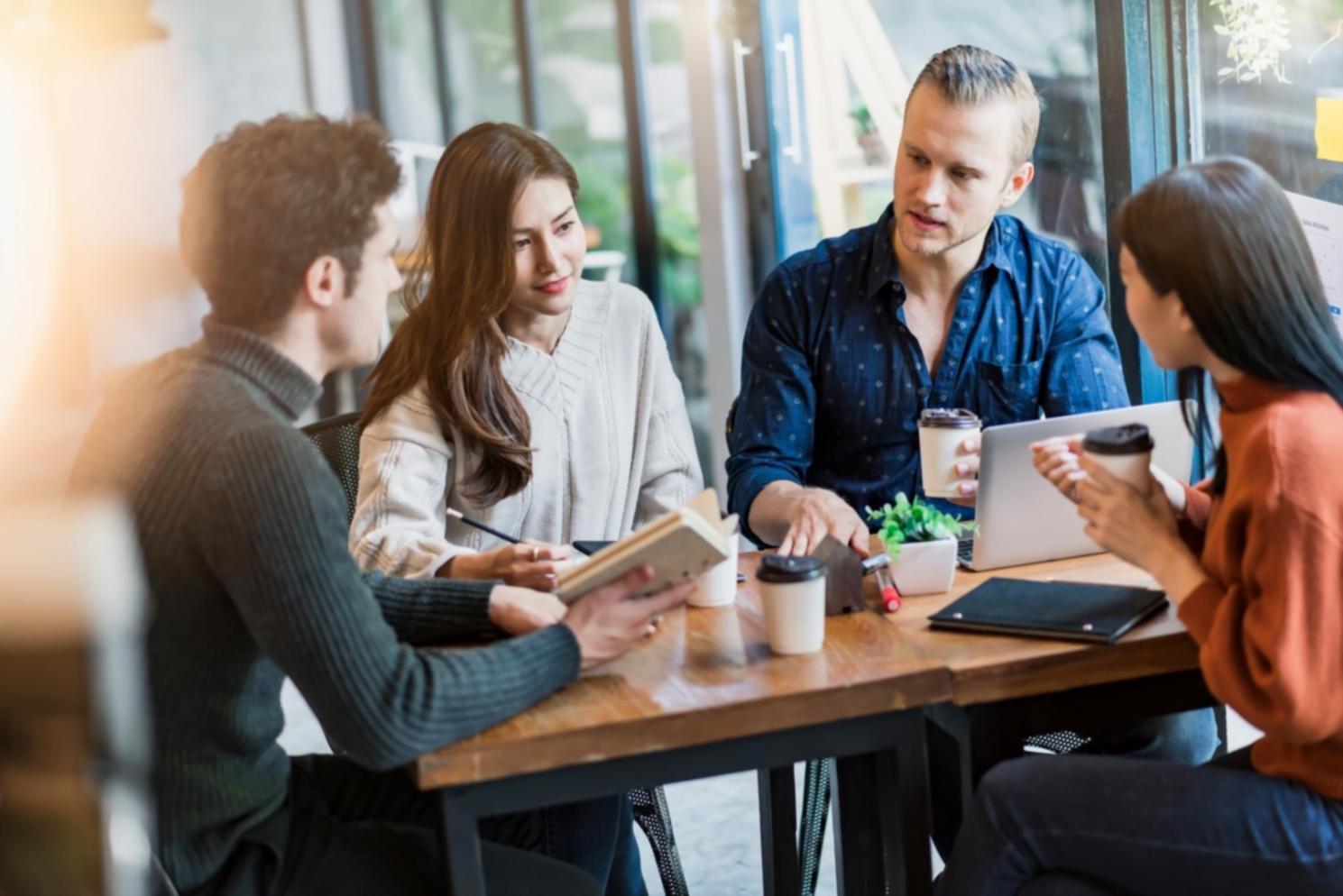 Sesión de mentoría individual con análisis financiero